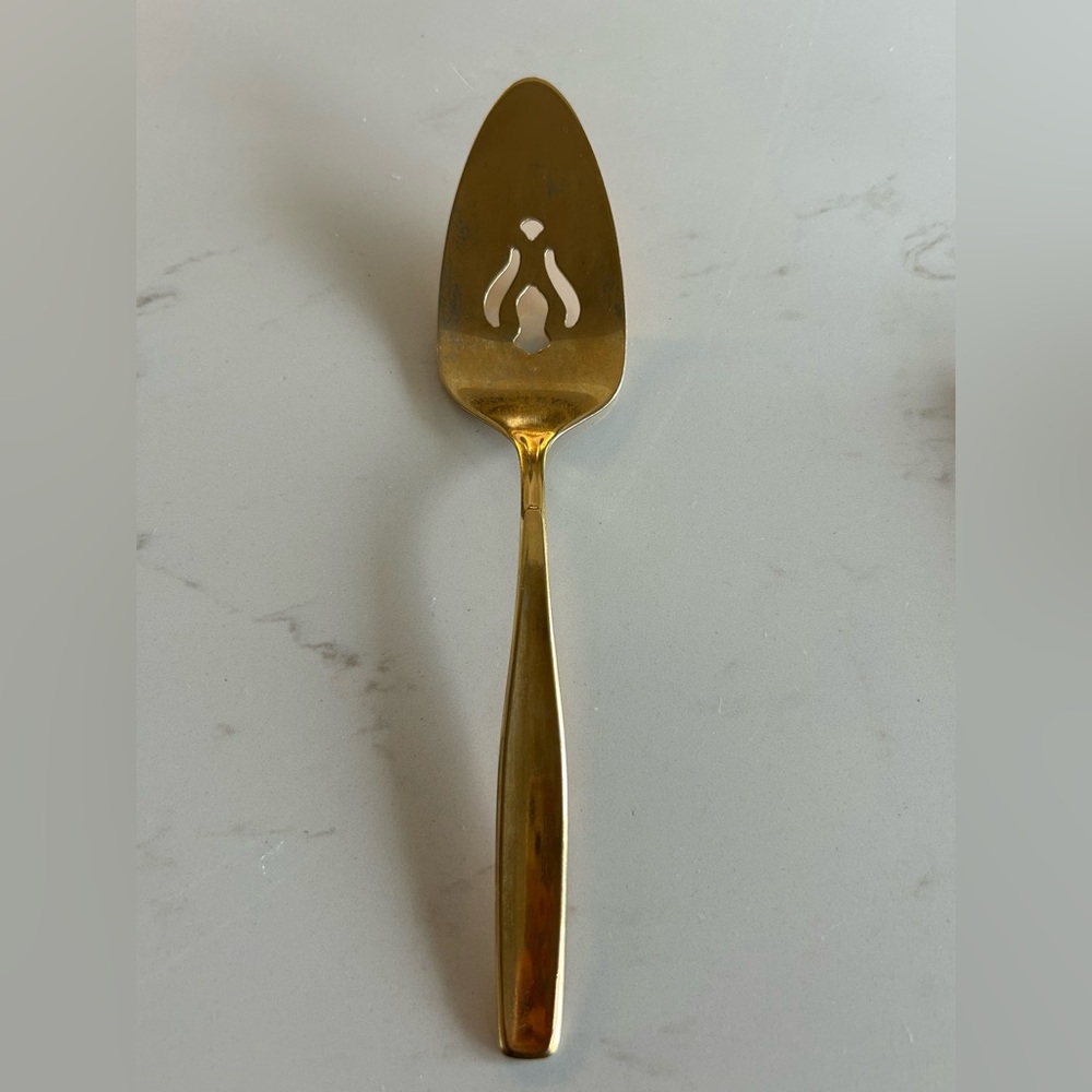Vintage Rogers Cutlery Co Stainless Pastry/Pie Server Flatware Gold Tone